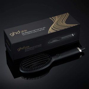 ghd Glide Smoothing Hot Brush Gift Set